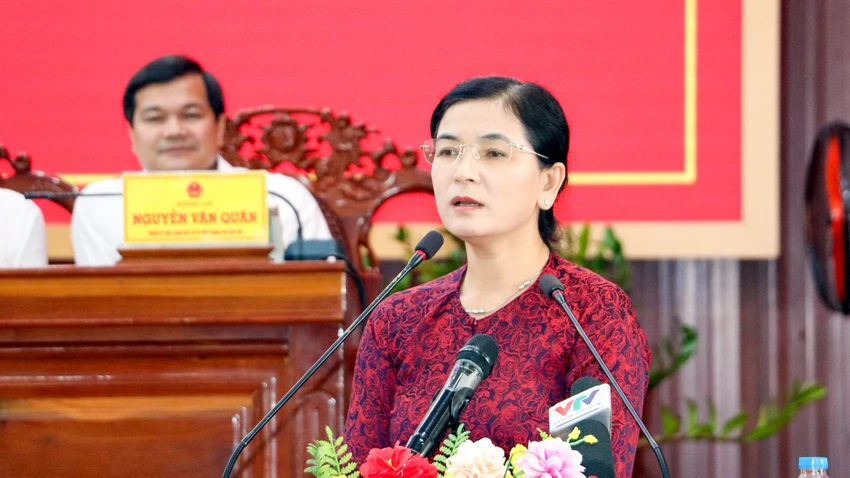 chu-tich-quoc-hoi-tran-thanh-man-tiep-xuc-cu-tri-xa-vi-thuy-19.jpg