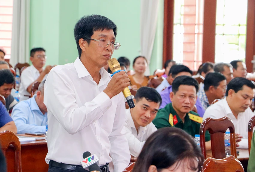 chu-tich-quoc-hoi-tran-thanh-man-tiep-xuc-cu-tri-xa-vi-thuy-2.jpg