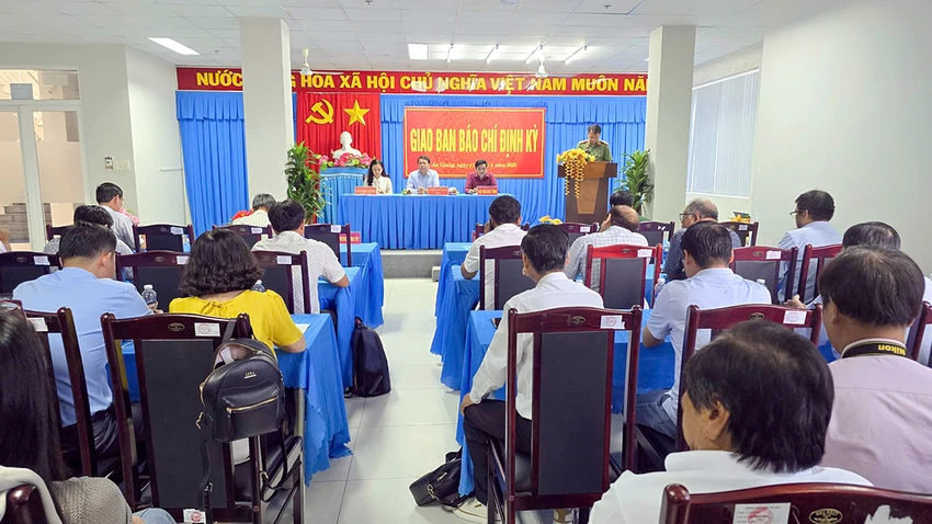 cong-an-tinh-an-giang-1.jpg