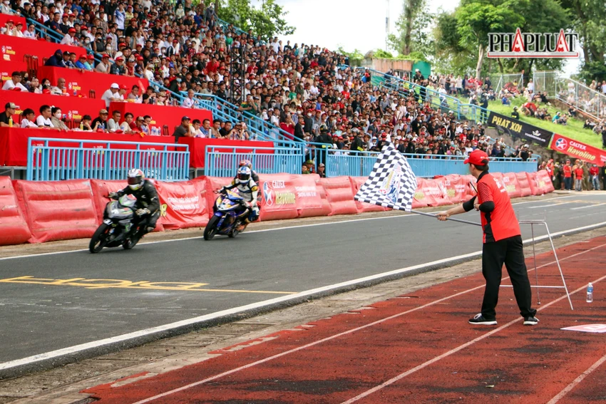 2-9-giai-dua-xe-mo-to-quoc-gia-tp-can-tho-16.jpg