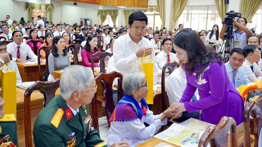 an-giang-thi-dua-yeu-nuoc-1.jpg