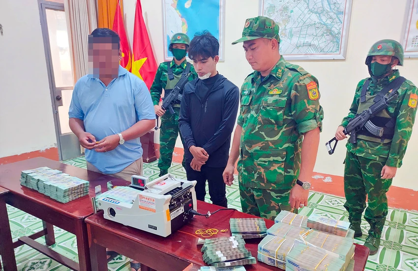 bien-phong-an-giang-van-chuyen-tien.jpg
