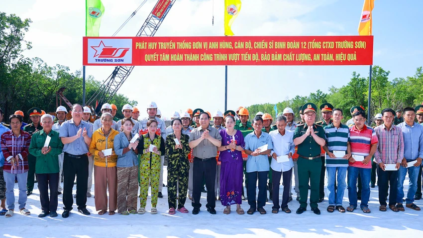 thu-tuong-pham-minh-chinh-ca-mau-2.jpg