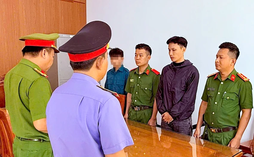 cong-an-an-giang-dac-khu-phu-quoc-lua-dao.jpg