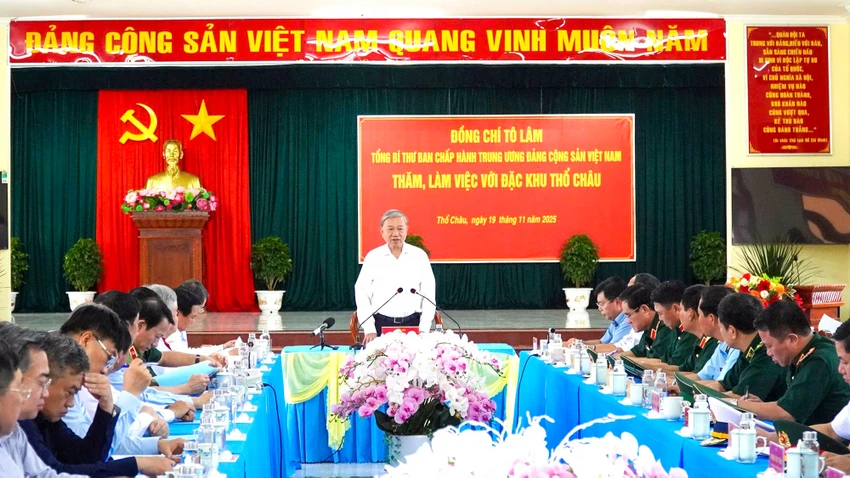 tong-bi-thu-lam-viec-tho-chau-an-giang_vansi-1.jpg