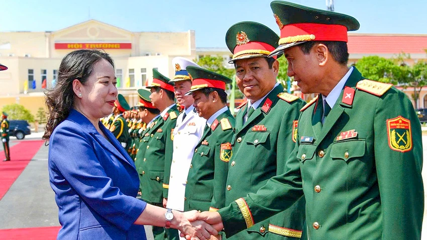 pho-chu-tich-nuoc-an-giang-5.jpg