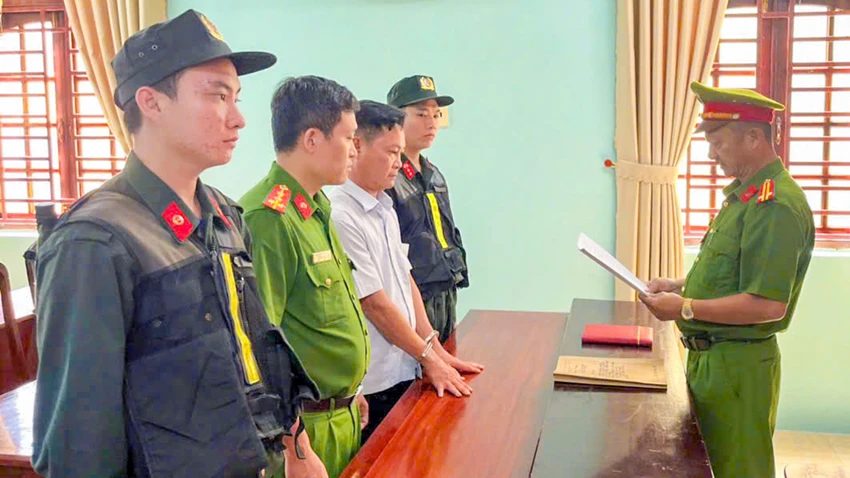 an-giang-san-xuat-may-bien-ap-gia-3.jpg