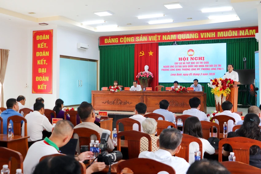 tiep-xuc-cu-tri-can-tho-tran-duc-thang-4.jpg