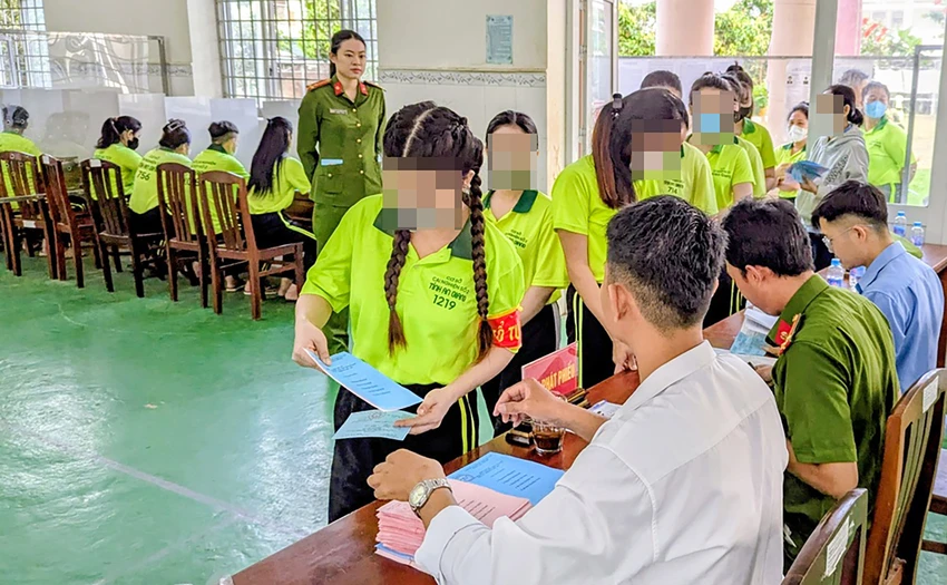 bau-cu-co-so-cai-nghien-an-giang-12.jpg