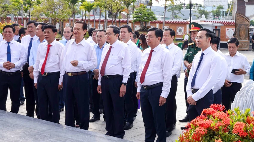 u-tich-quoc-hoi-gia-dinh-chinh-sach-an-giang-4.jpg