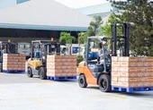 Vinamilk xuất lô sữa đặc 'Ông Thọ' đầu tiên qua Trung Quốc