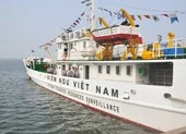 Kiểm ngư Việt Nam trục xuất 42 tàu cá Trung Quốc vi phạm