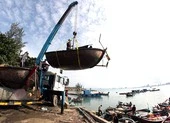 Thủ tướng: Tập trung lực lượng ứng phó với bão số 9