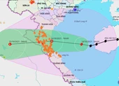 Bão số 8 suy yếu thành áp thấp nhiệt đới, chỉ còn cách bờ biển Hà Tĩnh 190km