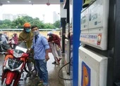Chiều nay, giá xăng A95 tăng thêm gần 500 đồng/lít
