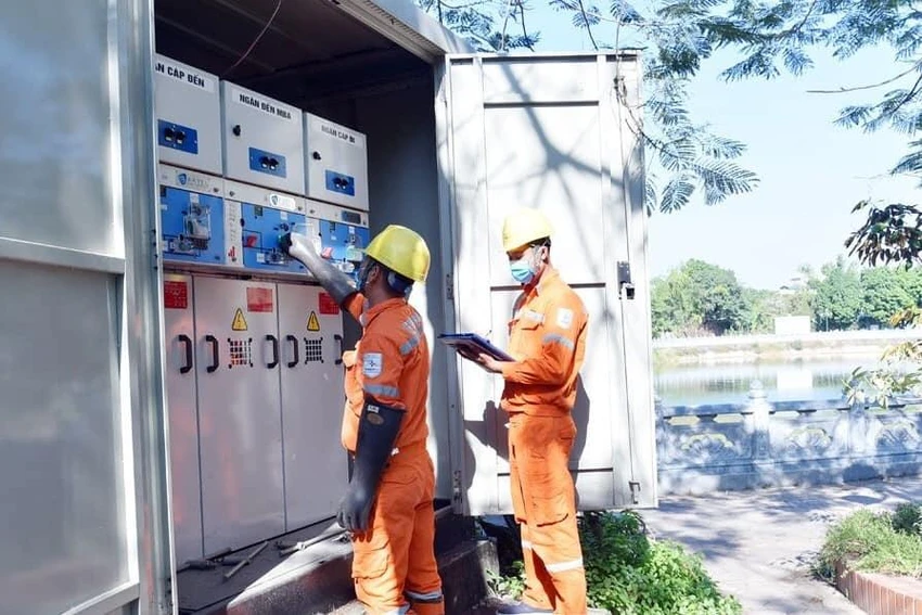 Sau sự cố mất điện ở miền Bắc, Phó Thủ tướng yêu cầu tuyệt đối không để thiếu điện. Ảnh minh hoạ: EVN Sau sự cố mất điện ở miền Bắc, Phó Thủ tướng yêu cầu tuyệt đối không để thiếu điện. Ảnh minh hoạ: EVN
