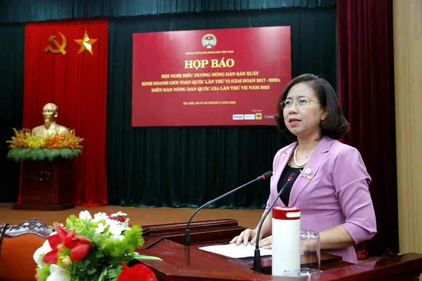 Bà Bùi Thị Thơm, Phó Chủ tịch Hội Nông dân Việt Nam thông tin tại họp báo. Ảnh: AH Bà Bùi Thị Thơm, Phó Chủ tịch Hội Nông dân Việt Nam thông tin tại họp báo. Ảnh: AH