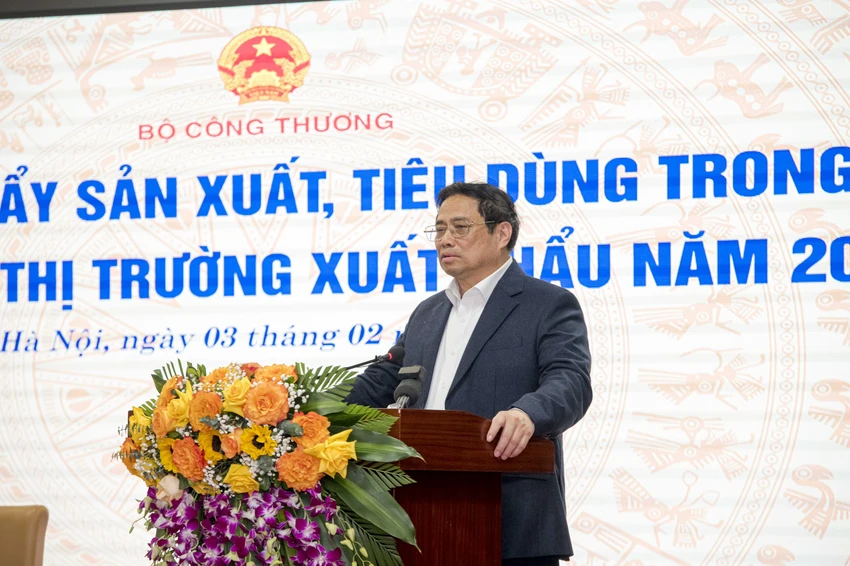 Thủ tướng Phạm Minh Chính phát biểu tại Hội nghị thúc đẩy sản xuất, tiêu dùng trong nước và mở rộng thị trường xuất khẩu năm 2023.