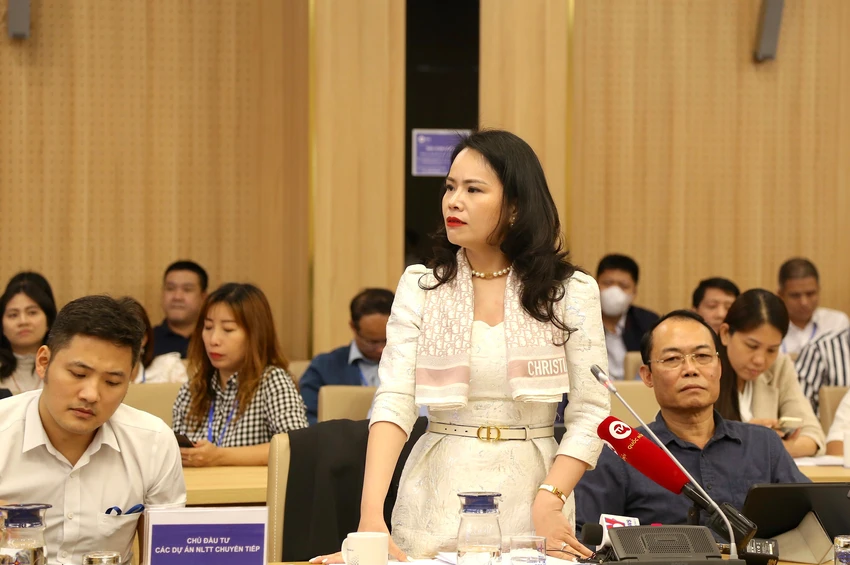 Bà Nguyễn Thị Thanh Bình - Phó Tổng giám đốc phụ trách lĩnh vực năng lượng Tập đoàn T&T Group phát biểu tại hội nghị. Bà Nguyễn Thị Thanh Bình - Phó Tổng giám đốc phụ trách lĩnh vực năng lượng Tập đoàn T&T Group phát biểu tại hội nghị.