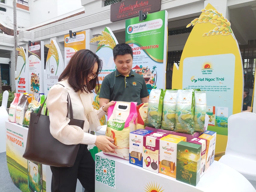 Việt Nam có nhiều loại gạo ngon được người dân trong nước và khách hàng thế giới yêu thích. Ảnh: AH Việt Nam có nhiều loại gạo ngon được người dân trong nước và khách hàng thế giới yêu thích. Ảnh: AH