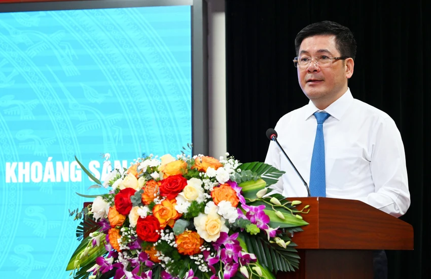 Bộ trưởng Bộ Công Thương Nguyễn Hồng Diên phát biểu tại hội nghị công bố các quy hoạch ngành quốc gia lĩnh vực Công Thương.