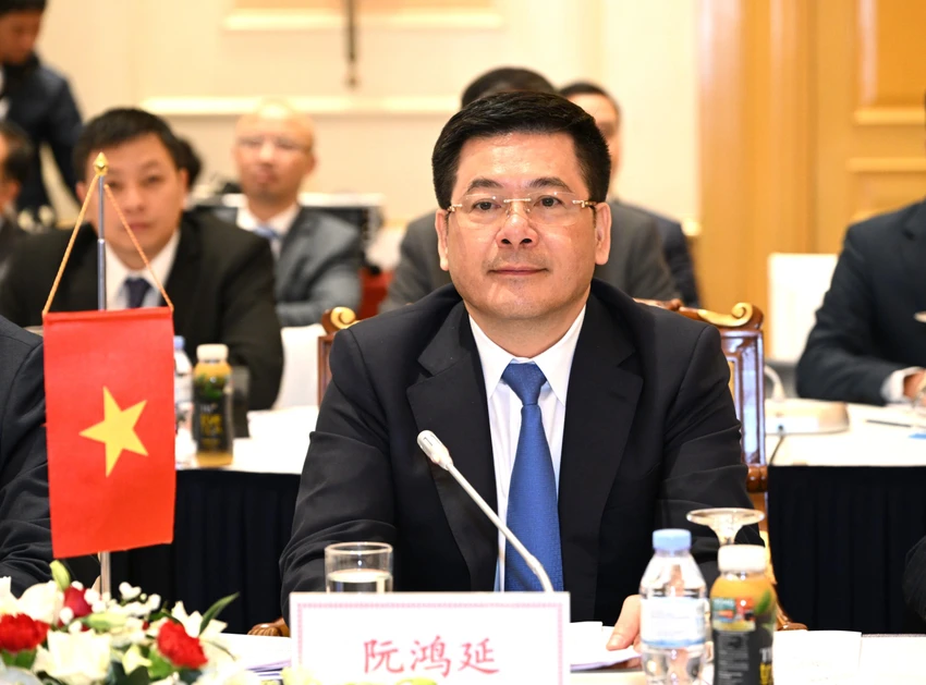 bộ trưởng Nguyễn Hồng Diên