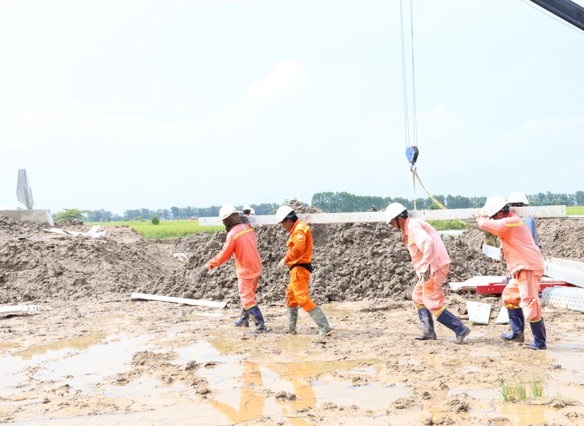 đường dây 500kV mạch 3......jpg