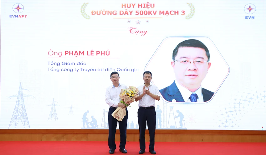 thi đua yêu nước....jpg