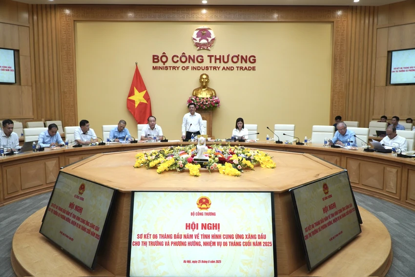 kinh doanh xăng E10.jpg