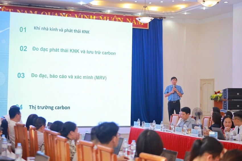 thuyet-trinh-150528_170-154031.jpg