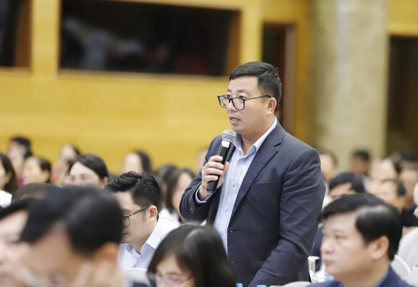 Nông dân Nguyễn Đức Lập, Giám đốc HTX gia cầm Minh Hải ở thôn Thụy Hà, xã Bắc Hồng, TP. Hà Nội.jpg