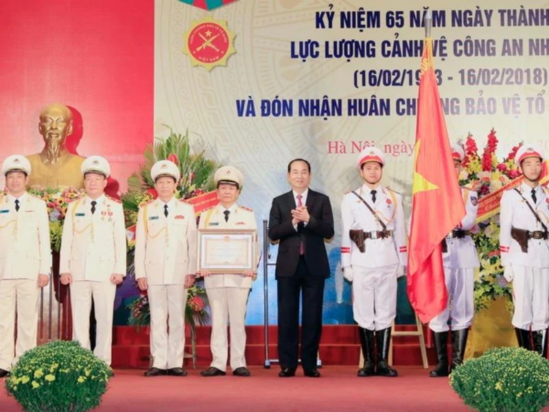 Chủ tịch nước dự kỷ niệm 65 năm lực lượng cảnh vệ CAND ảnh 1