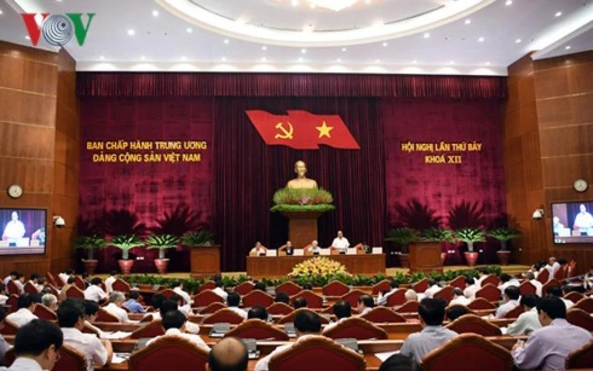 Trung ương bàn giải pháp chặn nạn 'chạy chức, chạy quyền' ảnh 2