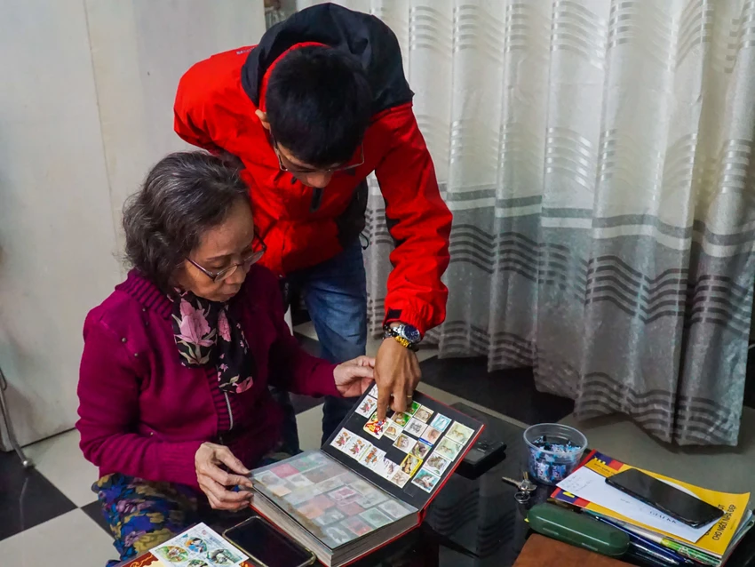 Người phụ nữ hơn 50 năm sưu tầm tem về 12 con giáp ảnh 8 Người phụ nữ hơn 50 năm sưu tầm tem về 12 con giáp ảnh 8
