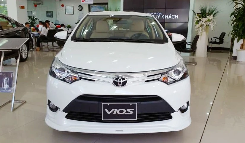 Toyota Camry,ô tô giảm giá,ô tô Toyota,ô tô Nhật,giá ô tô,xe lắp ráp trong nước