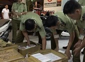 Bắt lô iPhone, iPad nhập lậu hơn 4 tỉ đồng ở quận 10