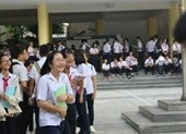 'Thi xong ba con mình đi ăn bánh canh nghe!'