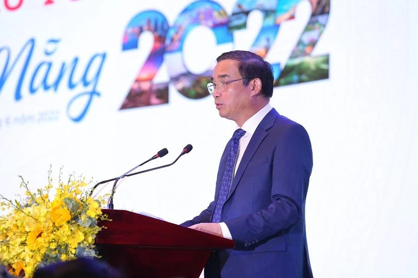 Chủ tịch UBND TP Đà Nẵng Lê Trung Chinh phát biểu khai mạc diễn đàn. Chủ tịch UBND TP Đà Nẵng Lê Trung Chinh phát biểu khai mạc diễn đàn.