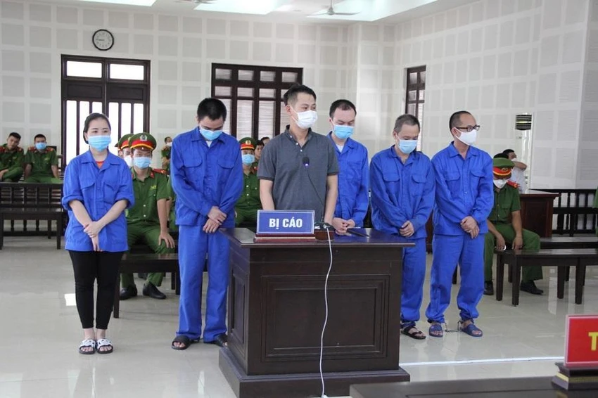 Các bị cáo tại tòa. Ảnh: TA Các bị cáo tại tòa. Ảnh: TA