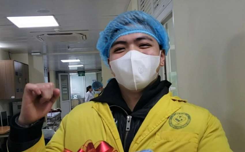 Anh Huy Thẩm chia sẻ niềm vui khi được đón con trai chào đời vào đúng đêm giao thừa. Ảnh: T.AN