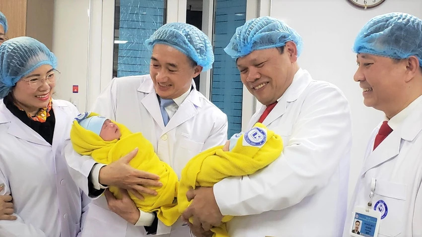 Gần 2.500 em bé đã cất tiếng khóc chào đời trong những giờ phút đầu tiên của Tết Nguyên đán 2023. Ảnh: T.AN Gần 2.500 em bé đã cất tiếng khóc chào đời trong những giờ phút đầu tiên của Tết Nguyên đán 2023. Ảnh: T.AN
