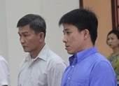 Lại hoãn xử vụ xà lan tông sập cầu Ghềnh