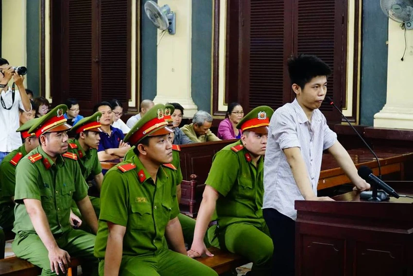Lời khai lạnh lùng tại tòa của hung thủ thảm sát 5 người ảnh 1