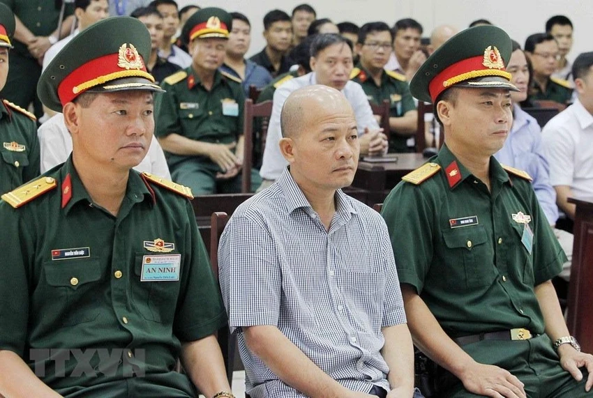 Út ‘trọc’ bị đề nghị tuyên phạt 12-15 năm tù ảnh 2 Út ‘trọc’ bị đề nghị tuyên phạt 12-15 năm tù ảnh 2