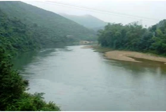 sông Ngàn Trươi