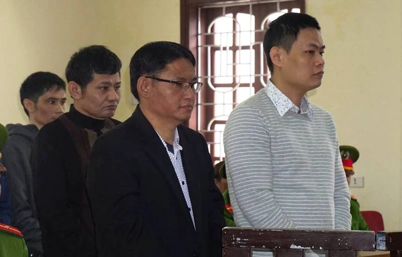 Thoát án tử hình nhờ phát hiện 2 bị can định tự tử ảnh 3 Thoát án tử hình nhờ phát hiện 2 bị can định tự tử ảnh 3
