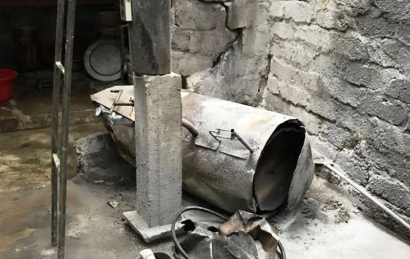 Nổ nồi áp suất, 2 vợ chồng làm đậu phụ bị thương ảnh 2 Nổ nồi áp suất, 2 vợ chồng làm đậu phụ bị thương ảnh 2
