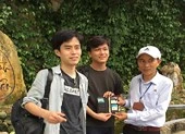 Trả lại tiền và tài sản nhặt được cho du khách Hàn Quốc