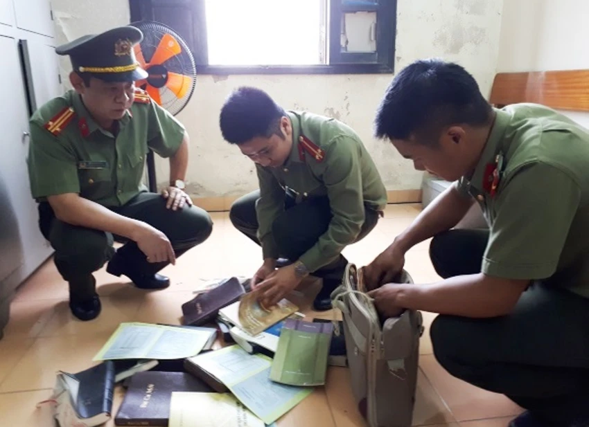 Uống thuốc phá thai để theo 'Hội Thánh Đức Chúa Trời' ảnh 2 Uống thuốc phá thai để theo 'Hội Thánh Đức Chúa Trời' ảnh 2