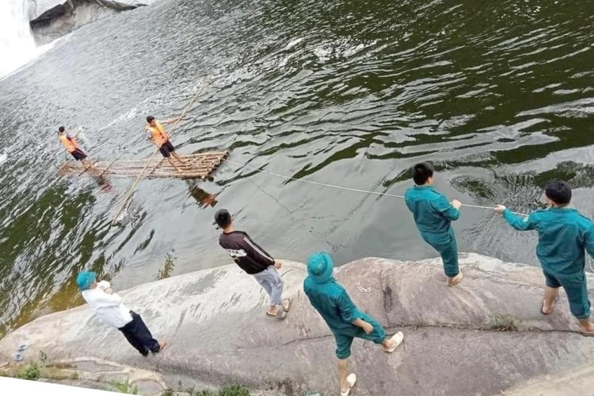 Khu vực anh T. mất tích ở thác 7 tầng. Khu vực anh T. mất tích ở thác 7 tầng.